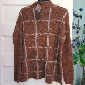 Women's mock neck sweater